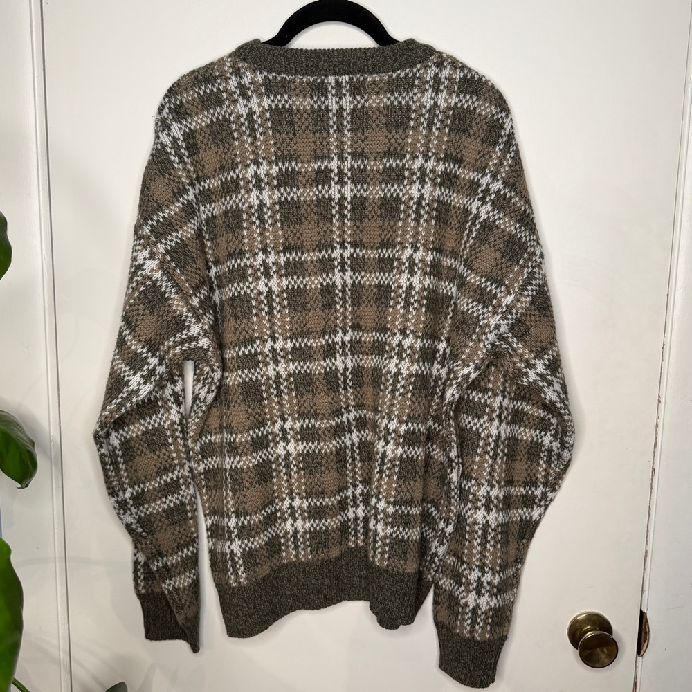 David Taylor Men's Plaid Crewneck Sweater - Picture 5 of 6